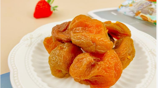 快丢掉你的垃圾食品，这个杏脯亲测好吃！ 