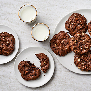 Ghirardelli Flourless Fudgy Chocolate Chip Cookies