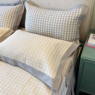 慕逸夏季冰丝凉席三件套1.5m千鸟格可水洗可折叠机洗1.8m床软席子